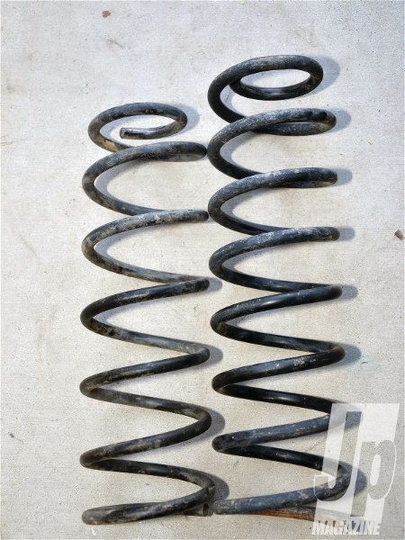 jeep-zj-and-tj-coilspring-comparison.jpg